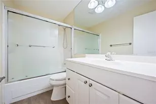 409 Manatee Ct, Venice, FL 34285 - Photo 20