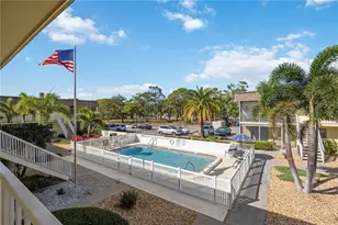 409 Manatee Ct, Venice, FL 34285 - Photo 8