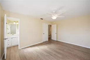 409 Manatee Ct, Venice, FL 34285 - Photo 16