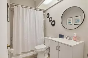 1211 Capri Isles Blvd, Venice, FL 34292 - Photo 24