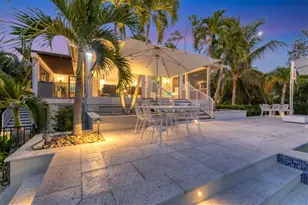 709 Eagle Point Dr, Venice, FL 34285 - Photo 54