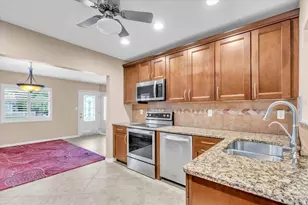 720 Myrtle Ave, Venice, FL 34285 - Photo 10