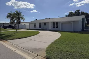 249 Mt Vernon Dr, Venice, FL 34293 - Photo 2