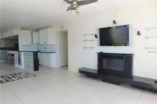 627 Alhambra Rd, Venice, FL 34285 - Photo 18