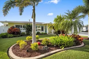 1513 Pamela St, Nokomis, FL 34275 - Photo 4