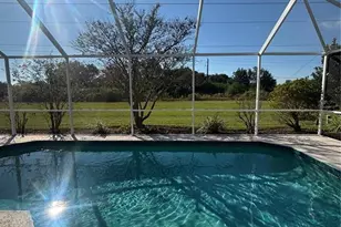 144 Grand Oak Cir, Venice, FL 34292 - Photo 2