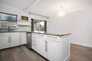 1922 Hudson Ct, Oldsmar, FL 34677 - Photo 14