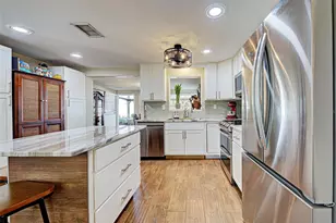 42 E Wentworth St, Englewood, FL 34223 - Photo 10