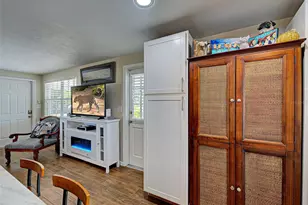 42 E Wentworth St, Englewood, FL 34223 - Photo 20