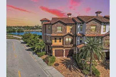 205 E Venice Avenue, Venice, FL 34285 - Photo 1