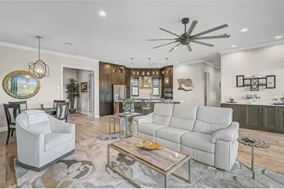 205 E Venice Avenue, Venice, FL 34285 - Photo 18