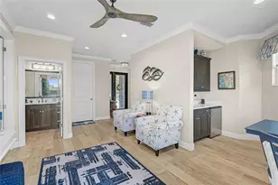 205 E Venice Ave, Venice, FL 34285 - Photo 10