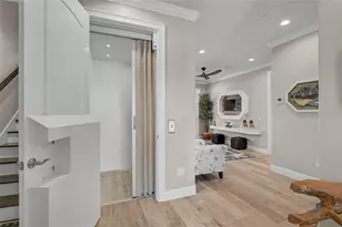 205 E Venice Ave, Venice, FL 34285 - Photo 16