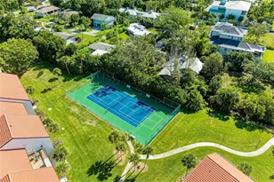 1636 Stickney Point Rd, Sarasota, FL 34231 - Photo 38