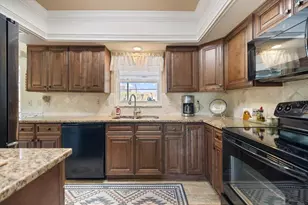 615 Sugarwood Dr, Venice, FL 34292 - Photo 14