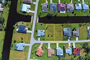 3 Bunker Cir, Rotonda West, FL 33947 - Photo 1