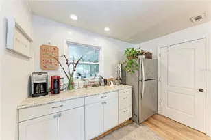 2349 Hyde Park St, Sarasota, FL 34239 - Photo 12