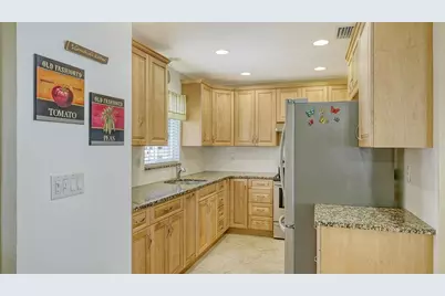1560 Poinciana Road, Venice, FL 34293 - Photo 6