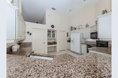 1402 Brenner Park Drive, Venice, FL 34292 - Photo 6