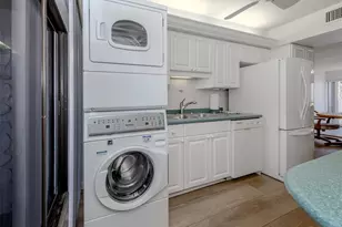 1555 Tarpon Center Dr, Venice, FL 34285 - Photo 20