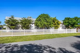 400 Isabel St, North Port, FL 34287 - Photo 12