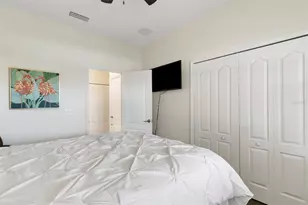 19317 Nearpoint Dr, Venice, FL 34292 - Photo 28