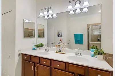 19317 Nearpoint Drive, Venice, FL 34292 - Photo 22