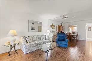 942 Capri Isles Blvd, Venice, FL 34292 - Photo 14