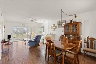 942 Capri Isles Blvd, Venice, FL 34292 - Photo 10