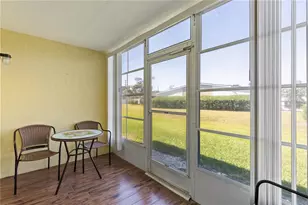 942 Capri Isles Blvd, Venice, FL 34292 - Photo 18