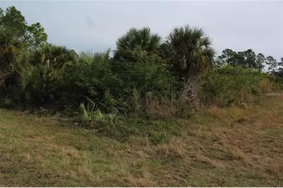647 Naples, Lehigh Acres, FL 33974 - Photo 2