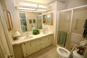 701 S Green Cir, Venice, FL 34285 - Photo 14