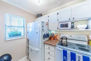 400 Cerromar Circle, Venice, FL 34293 - Photo 6