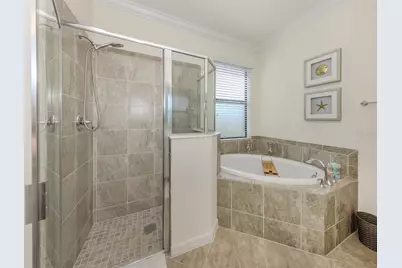 12515 Felice Drive, Venice, FL 34293 - Photo 14