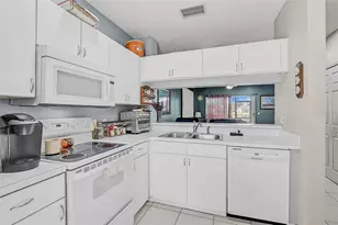 4711 Sabal Key Dr, Bradenton, FL 34203 - Photo 6