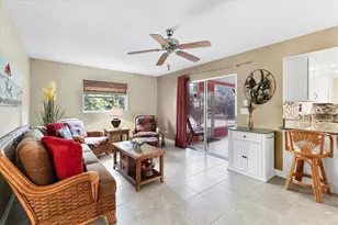 1611 E Cypress Point Dr, Venice, FL 34293 - Photo 14