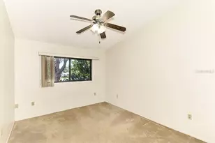 979 Sunridge Dr, Sarasota, FL 34234 - Photo 14