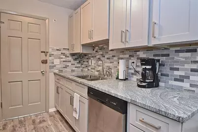 200 The Esplanade N #C19, Venice, FL 34285 - Photo 6