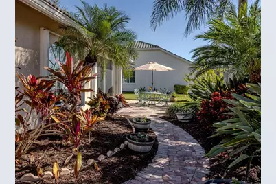 155 Grand Oak Circle, Venice, FL 34292 - Photo 14