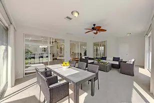 155 Grand Oak Cir, Venice, FL 34292 - Photo 10