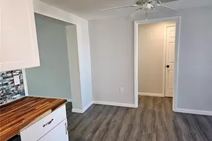 8229 Cypress Rd, Englewood, FL 34224 - Photo 14