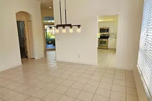 835 Chalmers Dr, Venice, FL 34293 - Photo 18