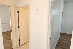 835 Chalmers Dr, Venice, FL 34293 - Photo 44