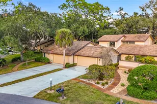 4683 Oak Hollow Dr, Sarasota, FL 34241 - Photo 8