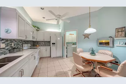 538 Catalina Isles Circle, Venice, FL 34292 - Photo 18