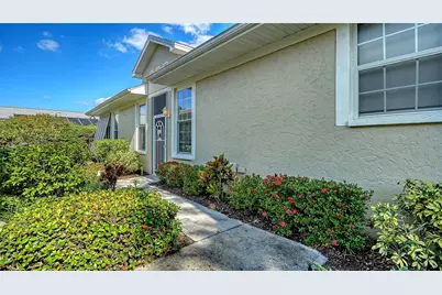 538 Catalina Isles Circle, Venice, FL 34292 - Photo 4