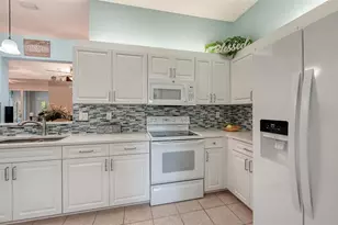 538 Catalina Isles Cir, Venice, FL 34292 - Photo 16