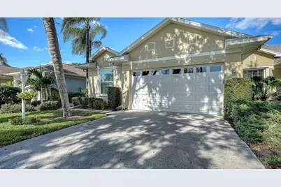 538 Catalina Isles Circle, Venice, FL 34292 - Photo 2