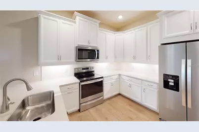 209 Ibiza Loop, Venice, FL 34292 - Photo 4
