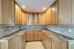 431 Villas Dr, Venice, FL 34285 - Photo 18